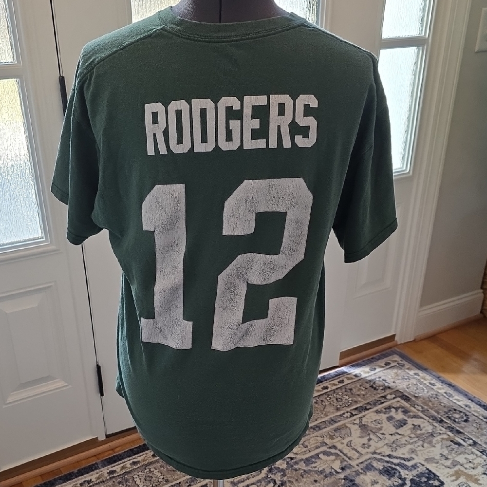 Aaron Rodgers Green and White Jersey TShirt - Picture 2 of 3